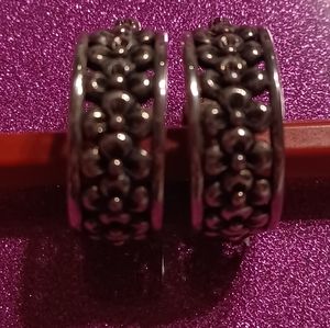 Vintage silver hoop earnings